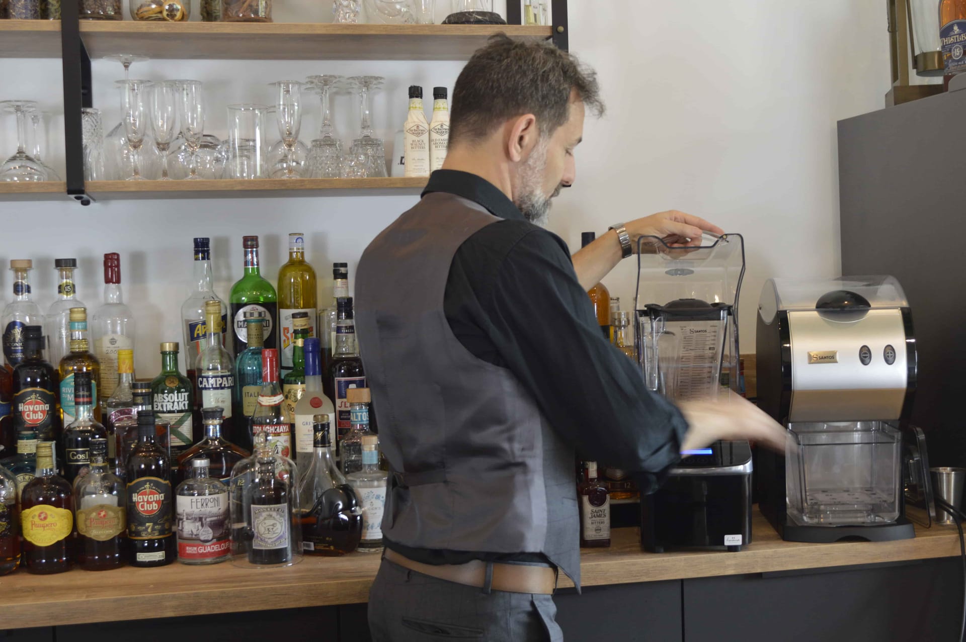  Liste du matériel de l'examen barman : essentiels, conseils et budget
