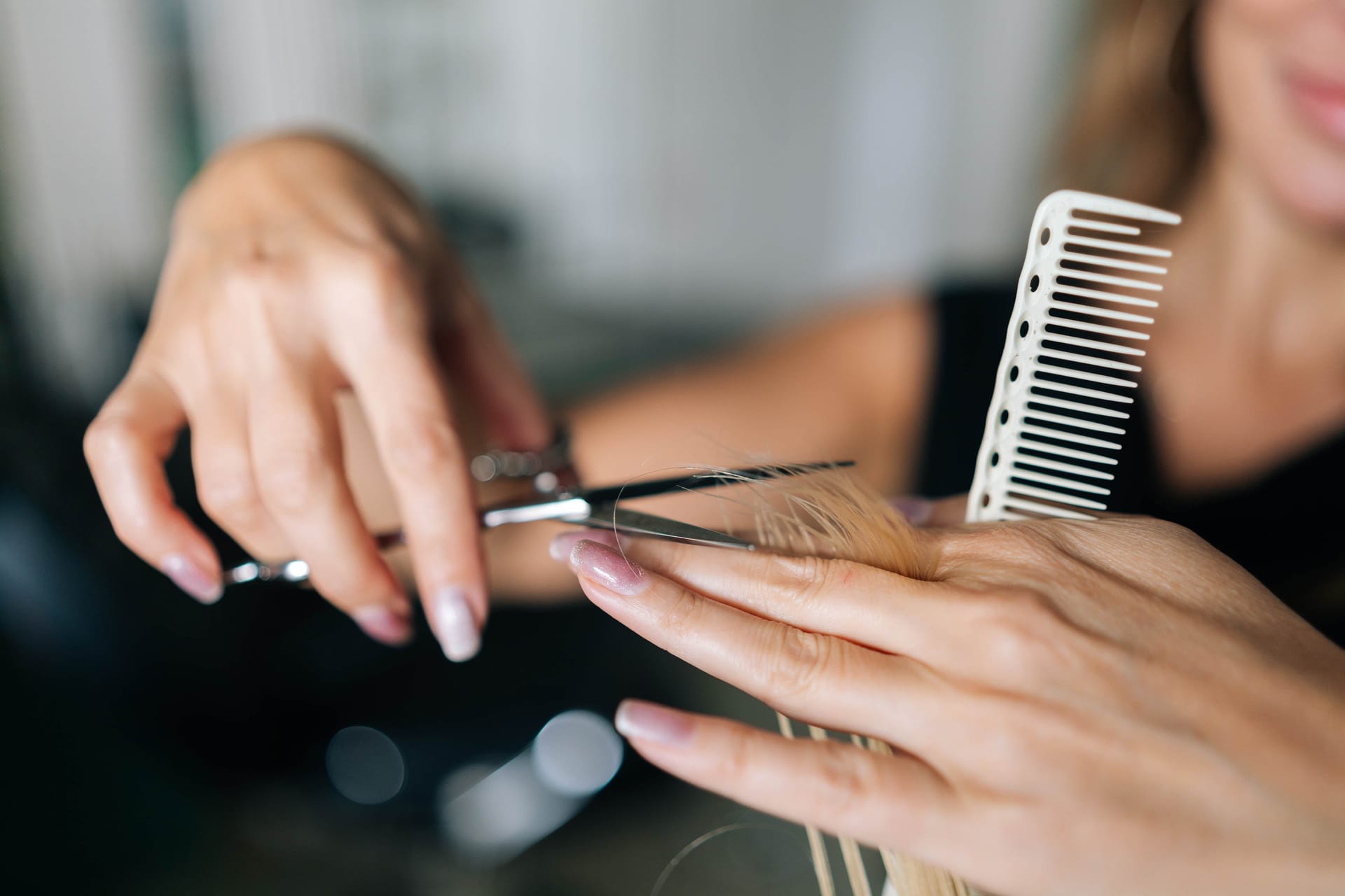 Formation cap coiffure en 1 an : le guide pour réussir votre formation accélérée