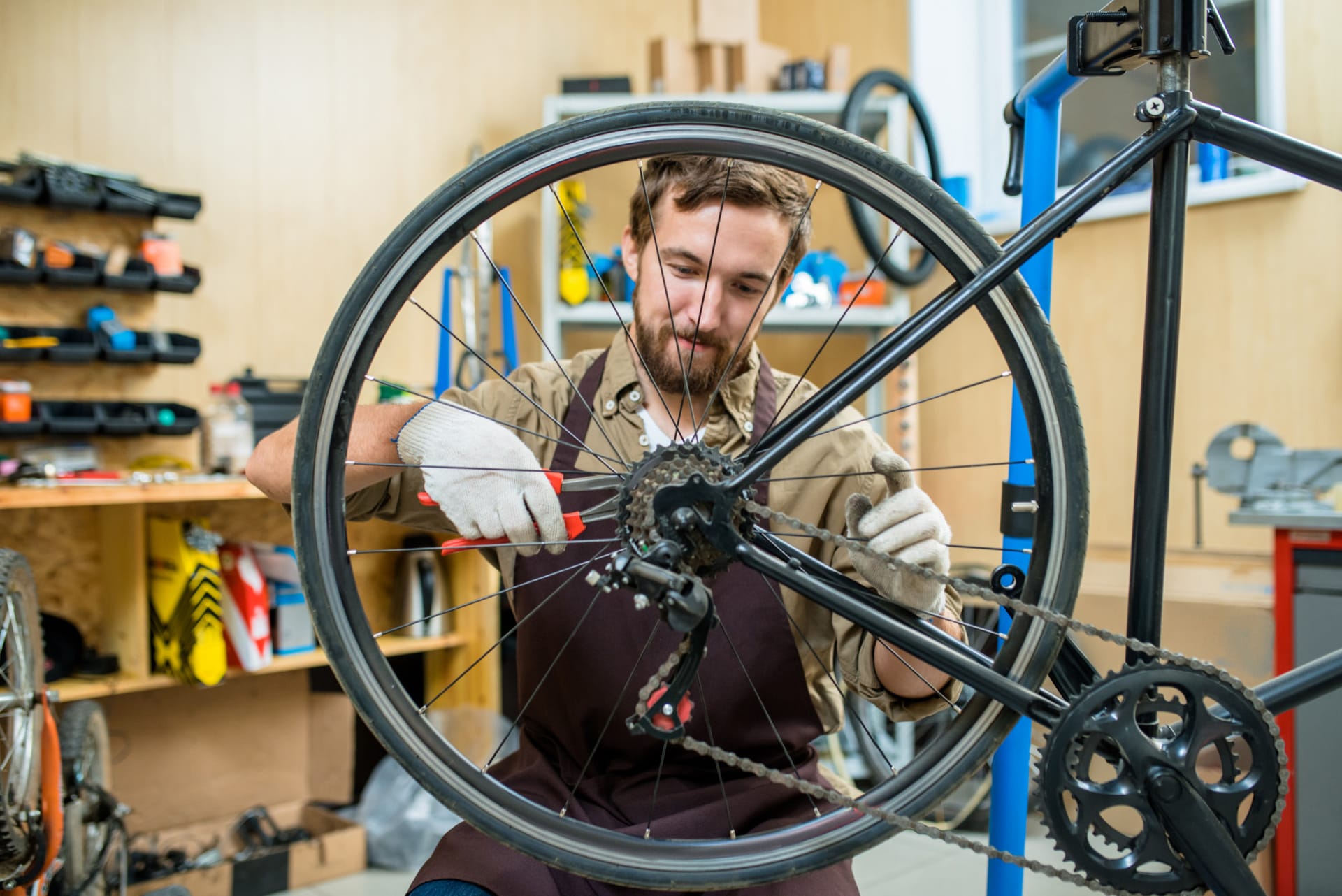 Reconversion en vélociste : guide complet et formations