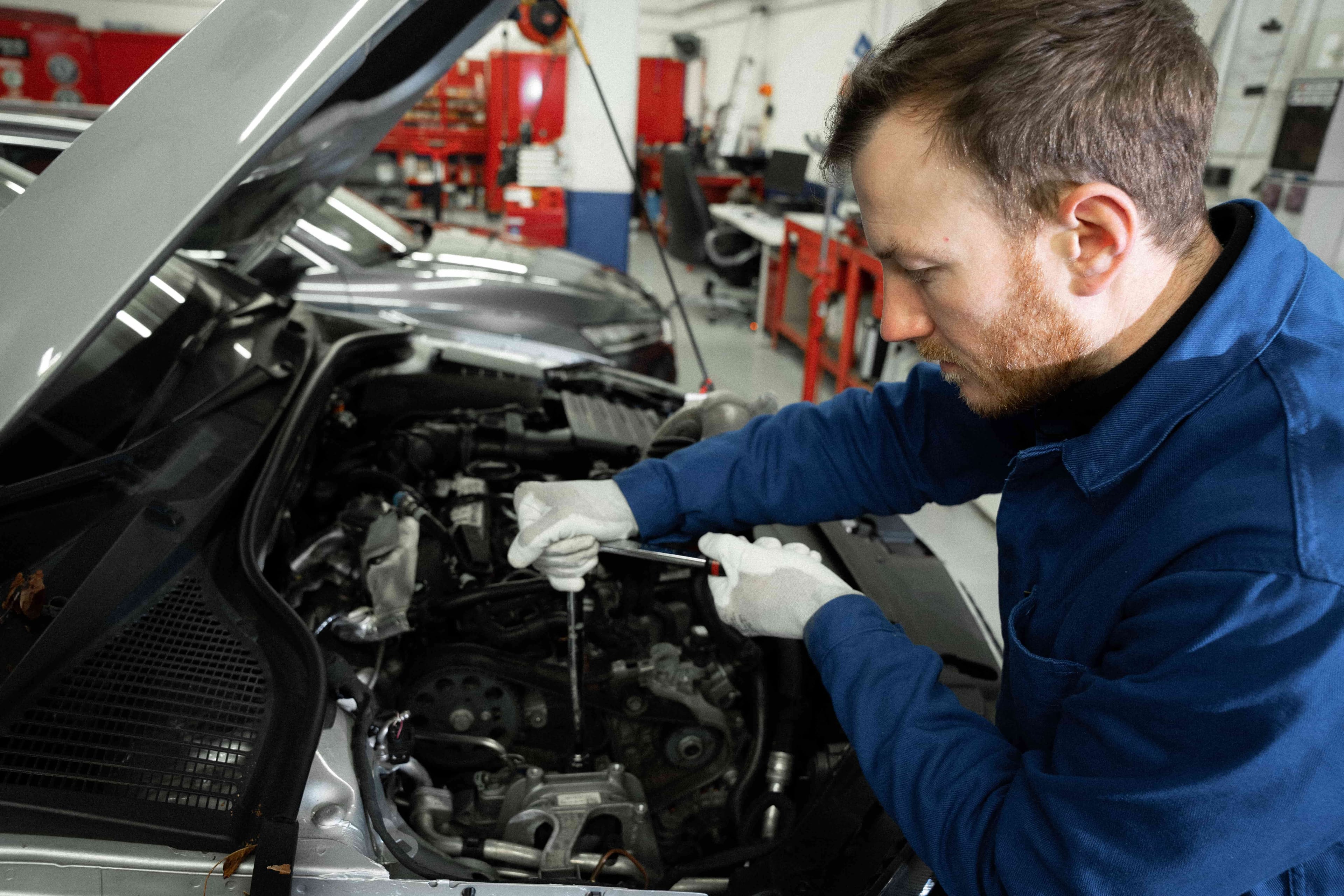 Les carrières professionnelles dans la mécanique automobile