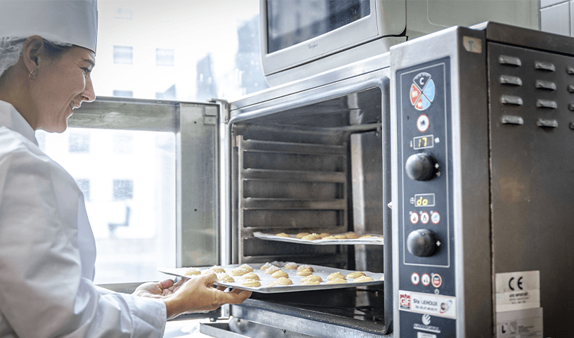 La formation présentielle Immersion longue pâtisserie de l'atelier des
Chefs”